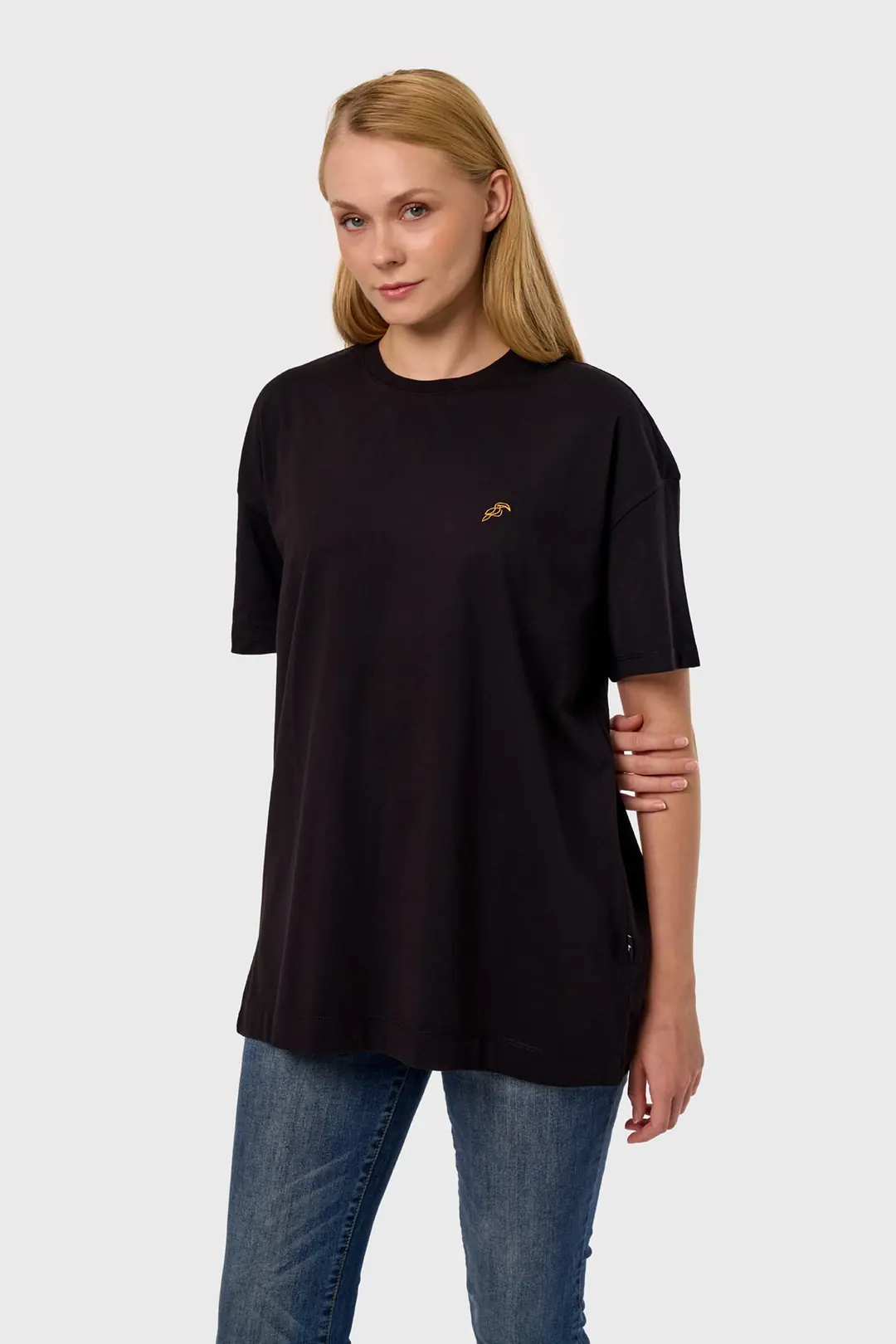 TuRoki - Nakışlı Oversize Kadın Basic Tişört - SİYAH