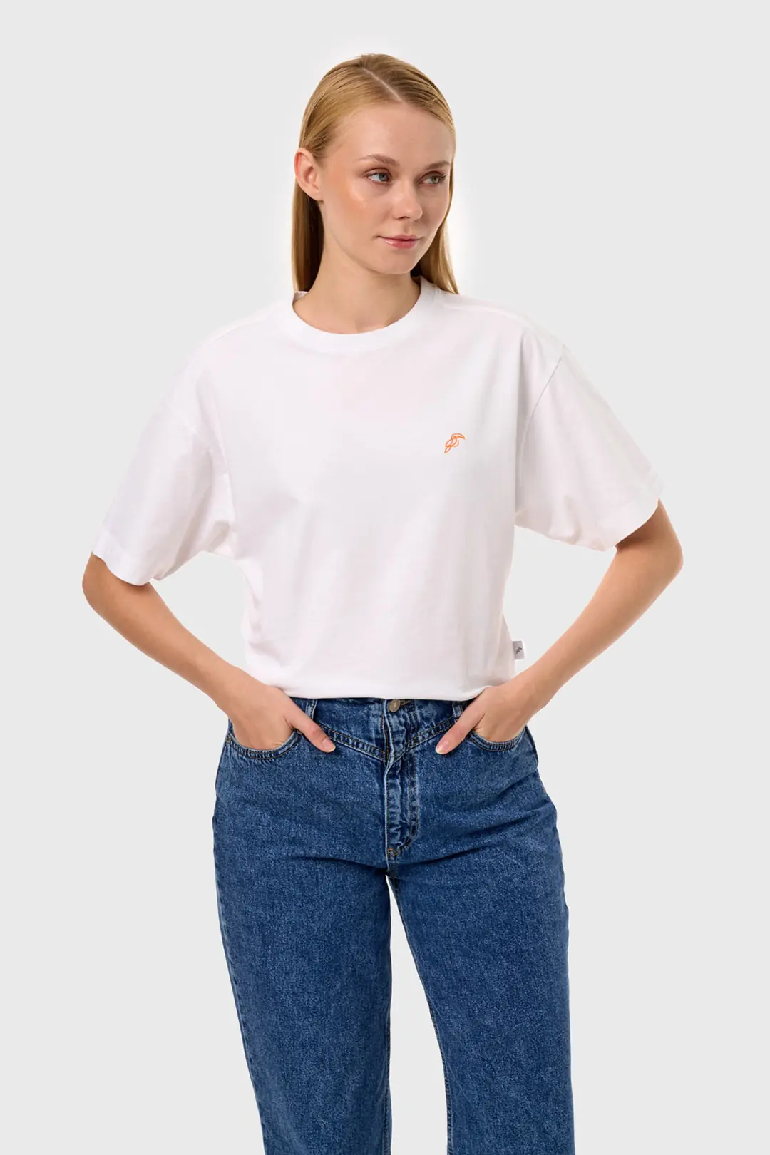 TuRozis - Belden Oturmalı Oversize Kadın Basic Tişört - BEYAZ